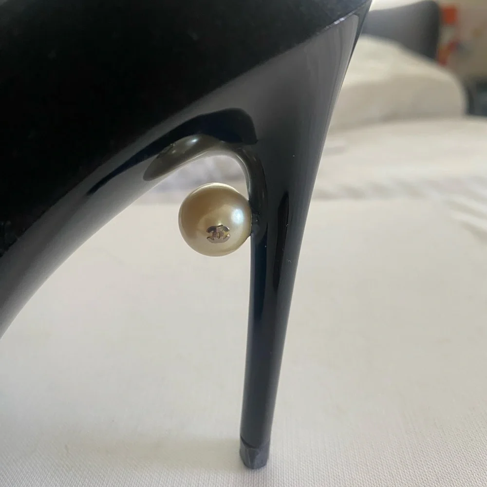 Authentic CHANEL Pearl Heel Strappy Sandals - Black & Yellow - Size 41